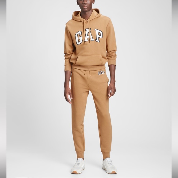 GAP Other - GAP Logo Fleece Jogger and Sweatshirt Set Brown / Fall Acorn Medium